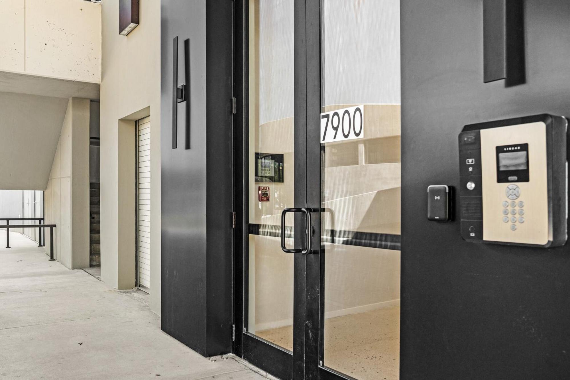 Roami At Little River Lofts Miami Exterior photo